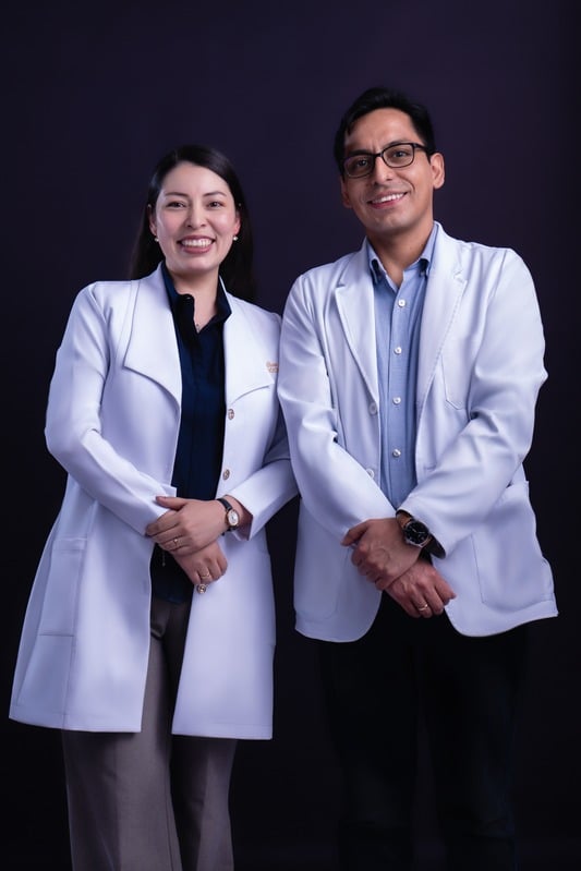 Dra. Sharon Del Castillo Ochoa y Dr. Jair Mattos Castillo - CENI Salud Cusco